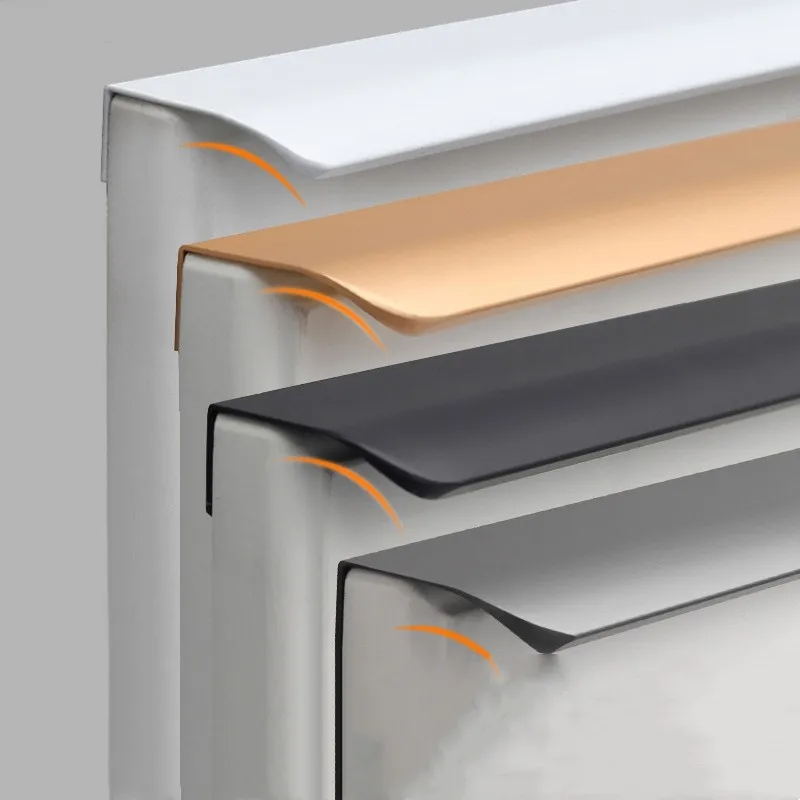 Restoration Hardware Furniture Used - Armoire de cuisine dorée, porte de