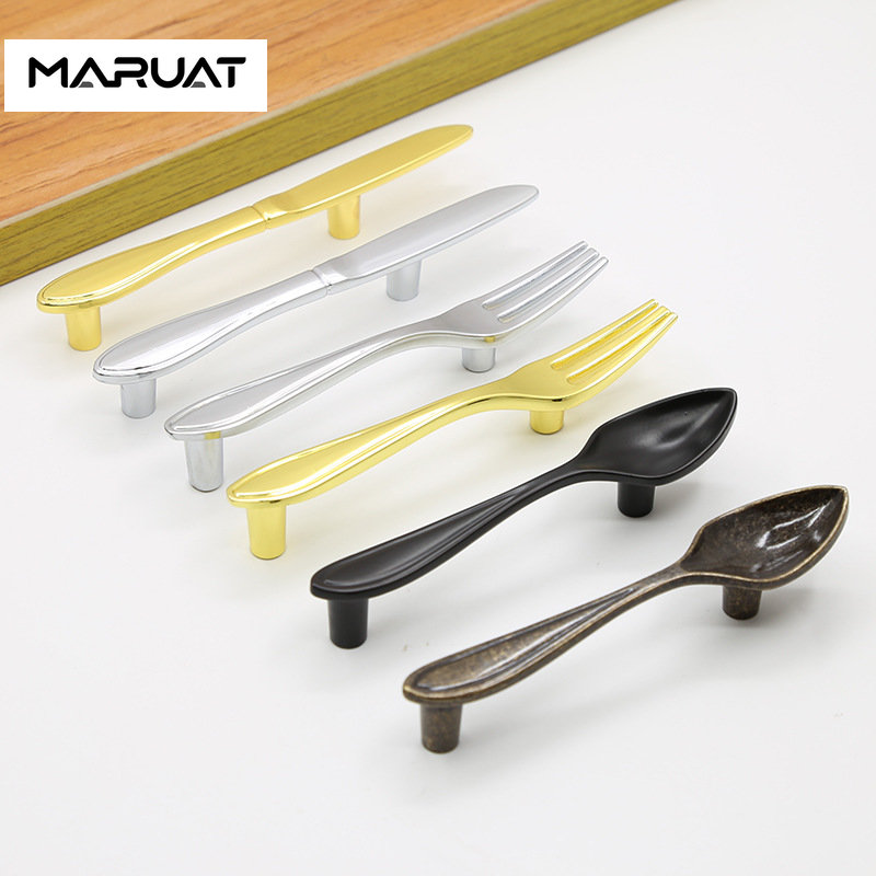 Poignées de meuble de cuisine  - Unique Furniture Hardware avis et prix